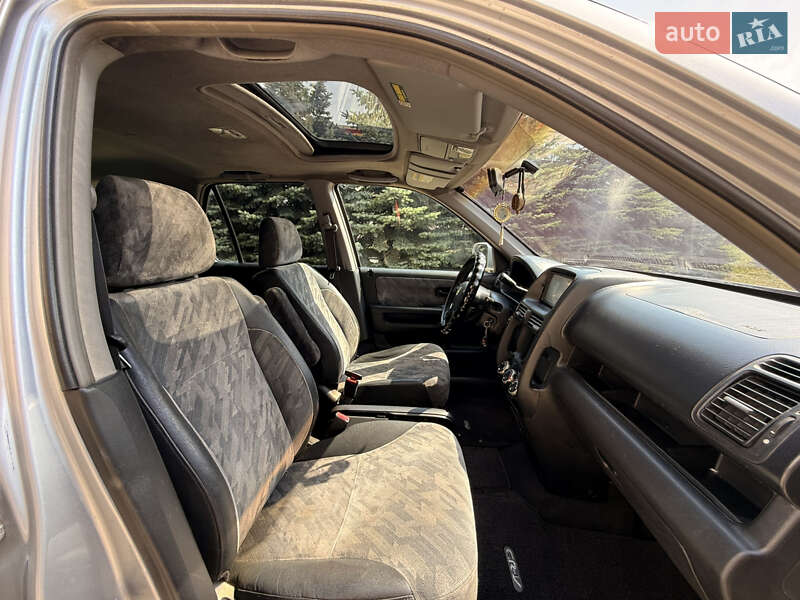 Позашляховик / Кросовер Honda CR-V 2004 в Харкові