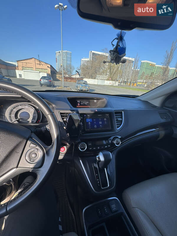 Позашляховик / Кросовер Honda CR-V 2015 в Києві