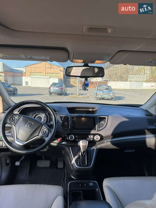 Позашляховик / Кросовер Honda CR-V 2015 в Києві