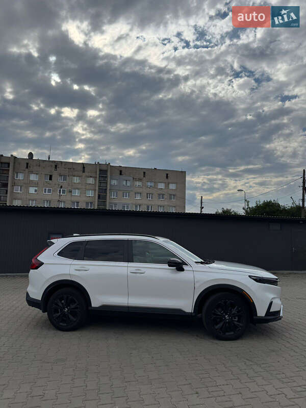 Внедорожник / Кроссовер Honda CR-V 2023 в Сокале