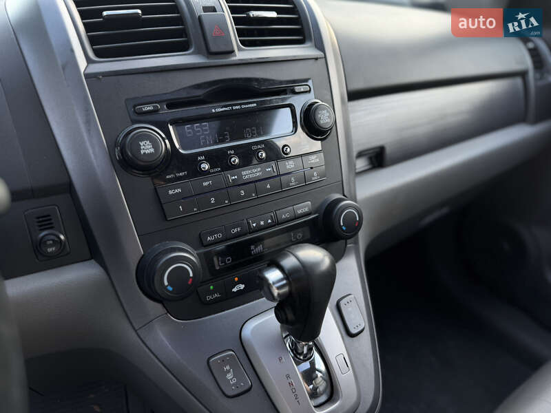 Внедорожник / Кроссовер Honda CR-V 2008 в Киеве