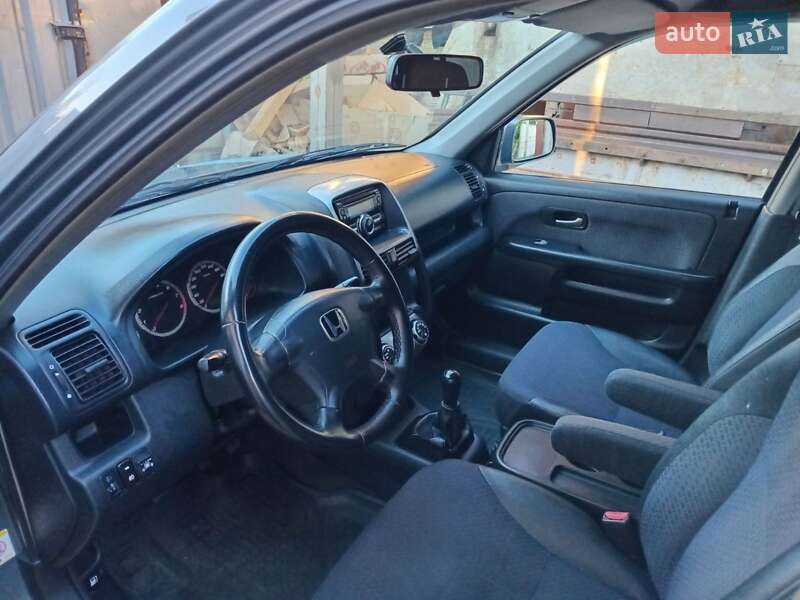 Позашляховик / Кросовер Honda CR-V 2004 в Полтаві