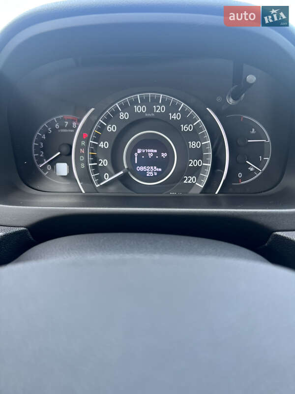 Внедорожник / Кроссовер Honda CR-V 2016 в Змиеве