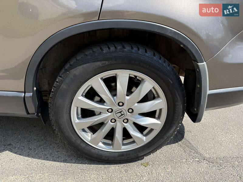 Внедорожник / Кроссовер Honda CR-V 2010 в Харькове