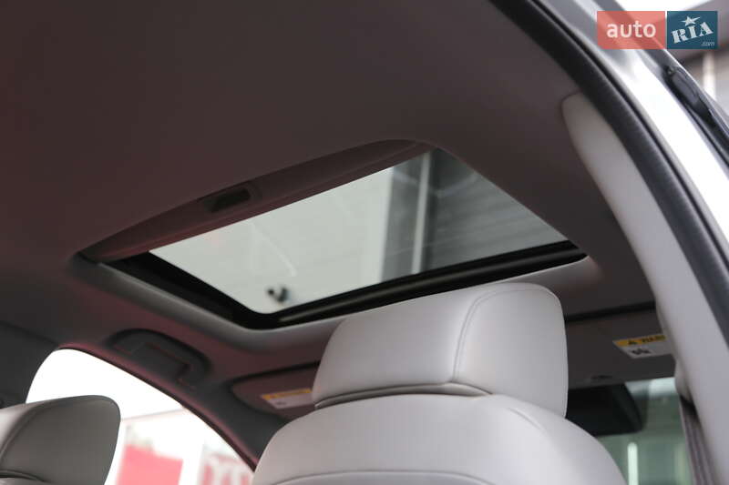 Позашляховик / Кросовер Honda CR-V 2018 в Києві