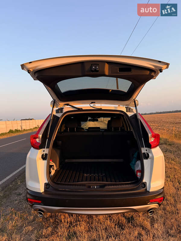 Внедорожник / Кроссовер Honda CR-V 2021 в Одессе