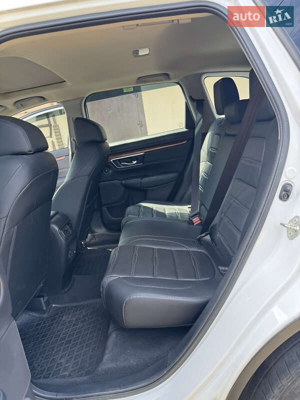 Внедорожник / Кроссовер Honda CR-V 2019 в Дубно