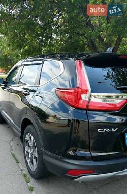 Позашляховик / Кросовер Honda CR-V 2018 в 