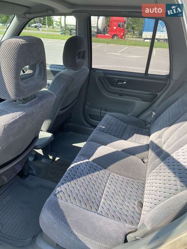 Внедорожник / Кроссовер Honda CR-V 2000 в Ивано-Франковске