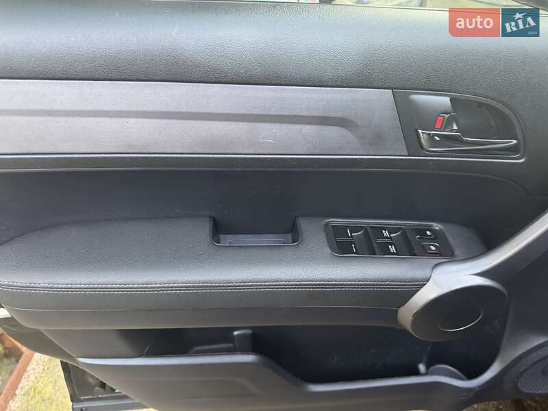 Внедорожник / Кроссовер Honda CR-V 2010 в Чернигове