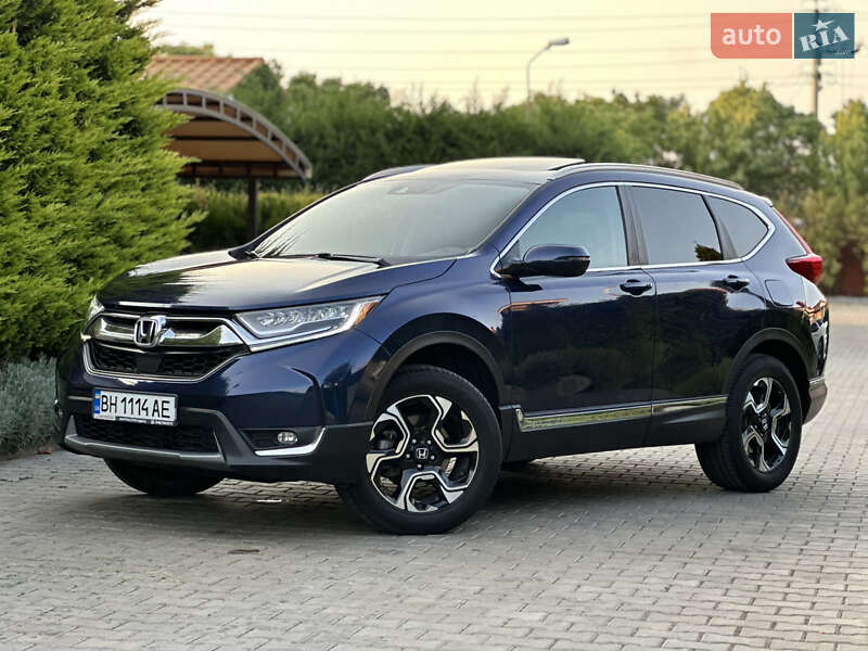 Внедорожник / Кроссовер Honda CR-V 2017 в Одессе
