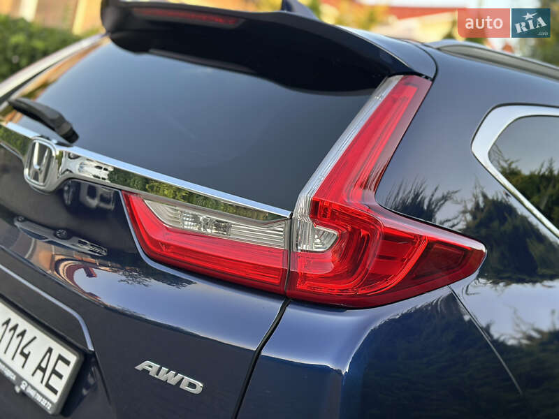 Внедорожник / Кроссовер Honda CR-V 2017 в Одессе