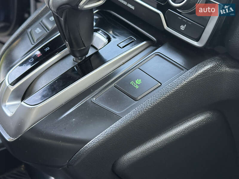 Внедорожник / Кроссовер Honda CR-V 2017 в Одессе