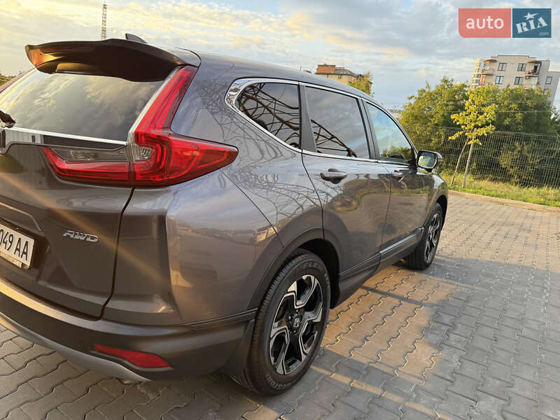 Внедорожник / Кроссовер Honda CR-V 2017 в Львове