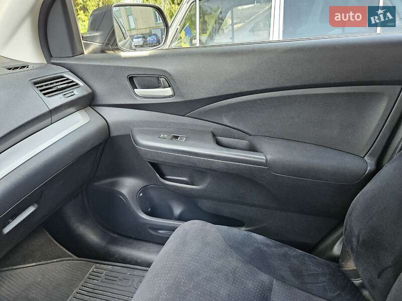Внедорожник / Кроссовер Honda CR-V 2014 в Шепетовке