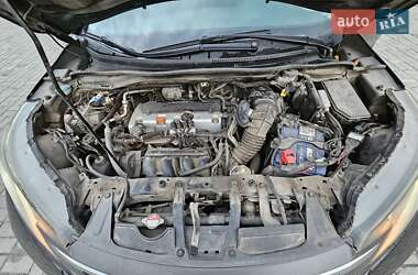 Внедорожник / Кроссовер Honda CR-V 2014 в 