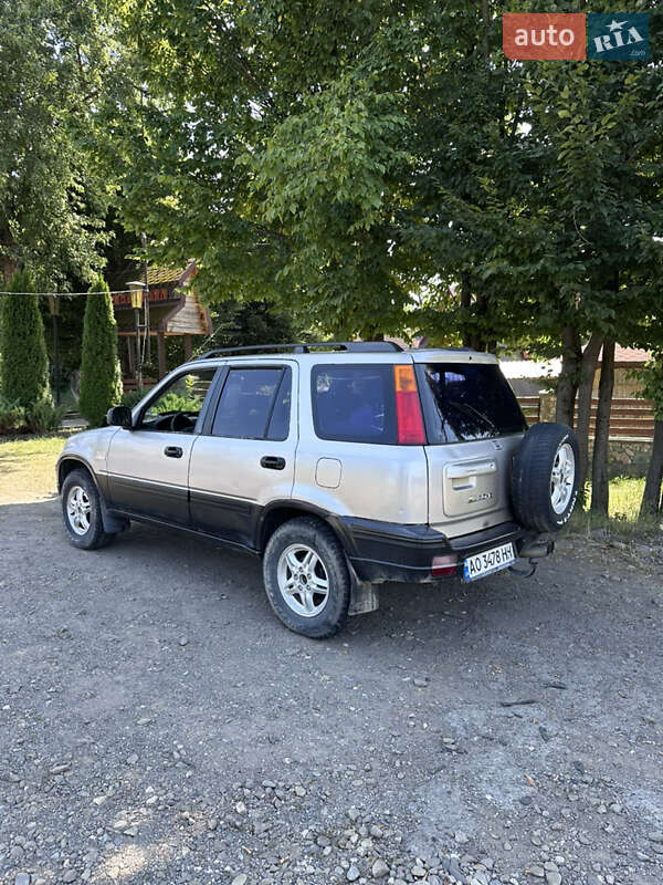 Внедорожник / Кроссовер Honda CR-V 1997 в Тячеве