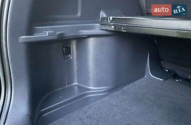 Внедорожник / Кроссовер Honda CR-V 2011 в 