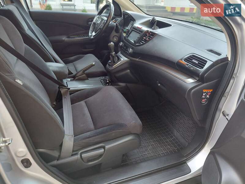 Внедорожник / Кроссовер Honda CR-V 2014 в Виннице