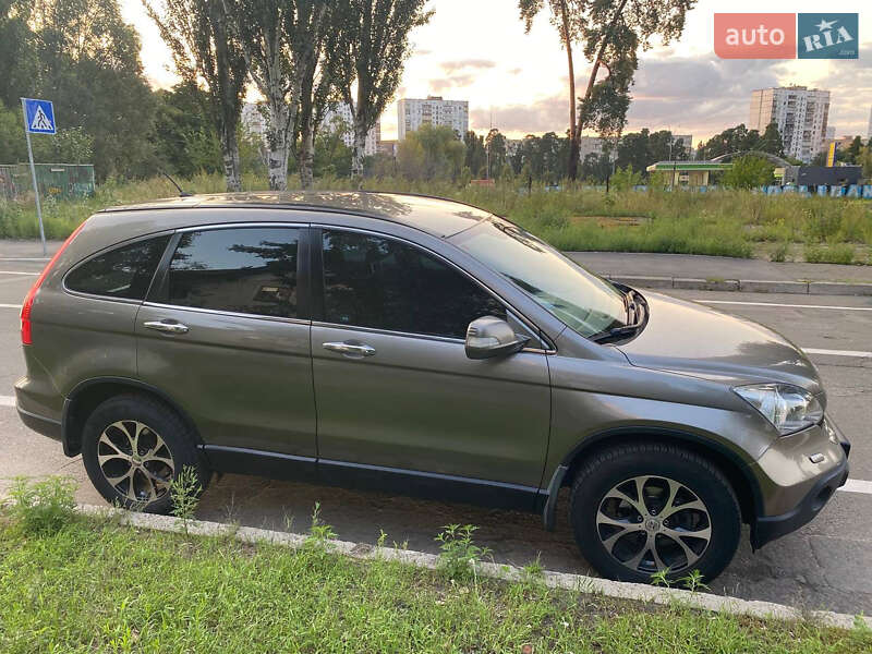 Внедорожник / Кроссовер Honda CR-V 2008 в Киеве