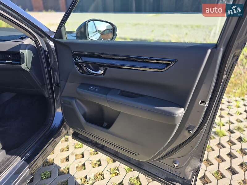 Внедорожник / Кроссовер Honda CR-V 2023 в Хмельницком