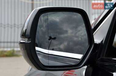 Внедорожник / Кроссовер Honda CR-V 2019 в 