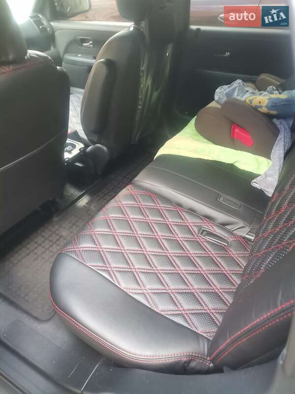 Позашляховик / Кросовер Honda CR-V 2005 в Києві