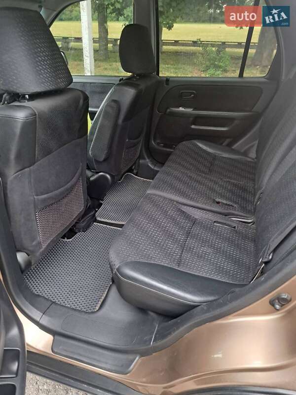 Внедорожник / Кроссовер Honda CR-V 2002 в Полтаве