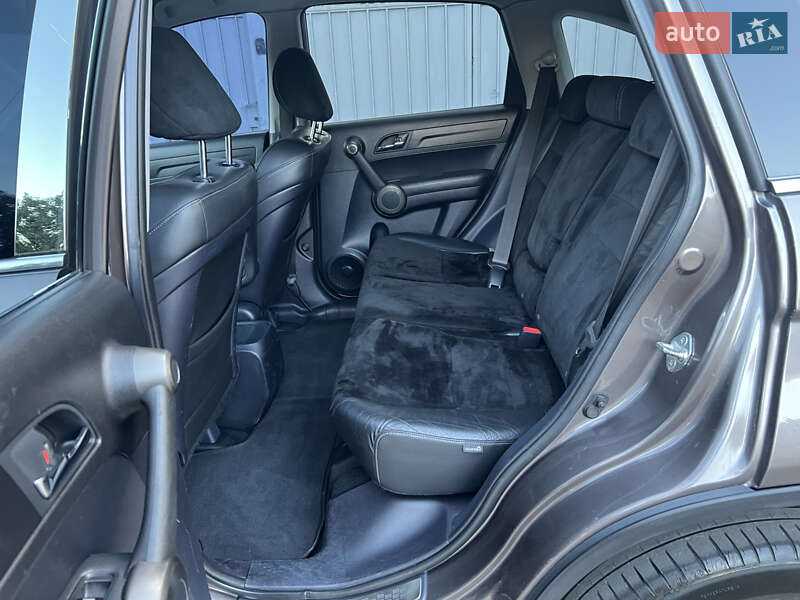 Внедорожник / Кроссовер Honda CR-V 2011 в Киеве
