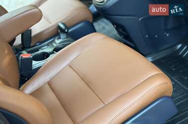 Позашляховик / Кросовер Honda CR-V 2011 в 