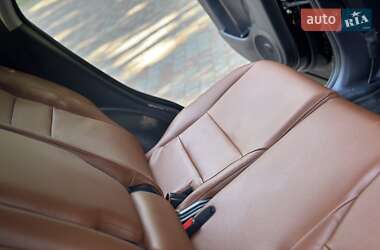 Позашляховик / Кросовер Honda CR-V 2011 в 