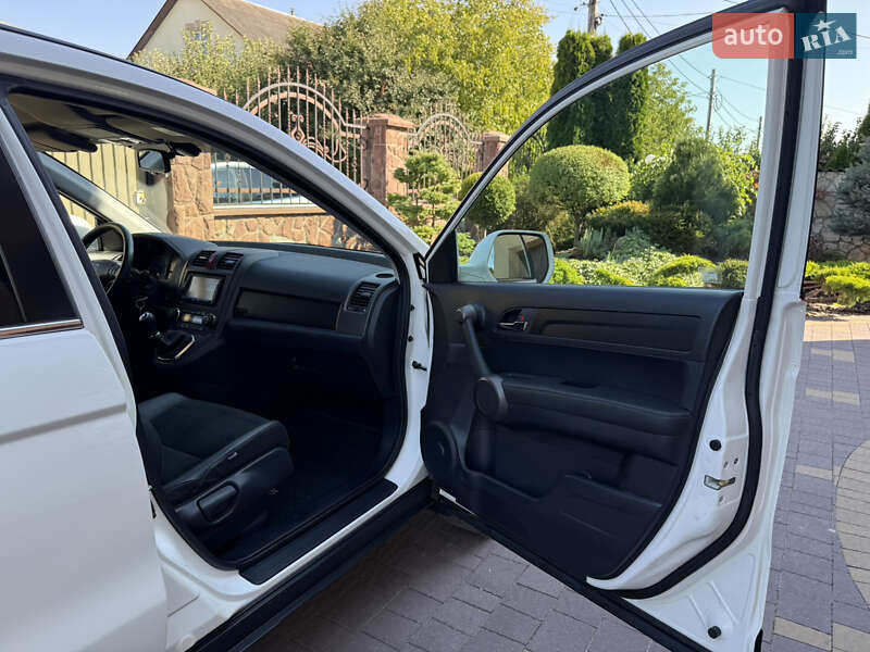 Внедорожник / Кроссовер Honda CR-V 2011 в Тернополе