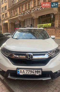 Позашляховик / Кросовер Honda CR-V 2016 в Києві