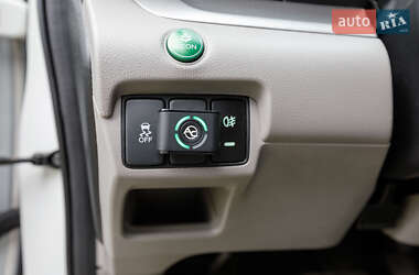 Внедорожник / Кроссовер Honda CR-V 2012 в 
