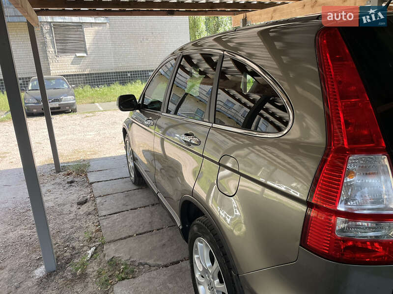 Внедорожник / Кроссовер Honda CR-V 2008 в Киеве
