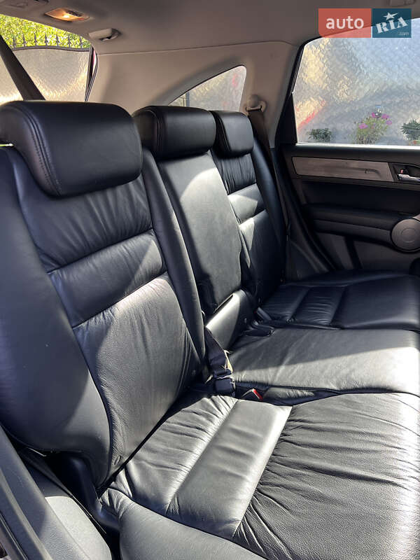 Внедорожник / Кроссовер Honda CR-V 2008 в Могилев-Подольске