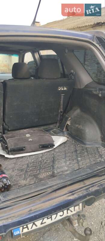 Позашляховик / Кросовер Honda CR-V 2004 в Миргороді