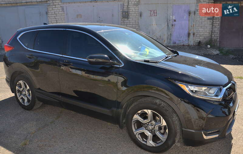 Внедорожник / Кроссовер Honda CR-V 2017 в 