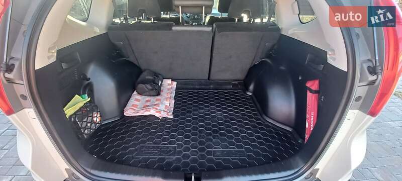 Внедорожник / Кроссовер Honda CR-V 2014 в Могилев-Подольске