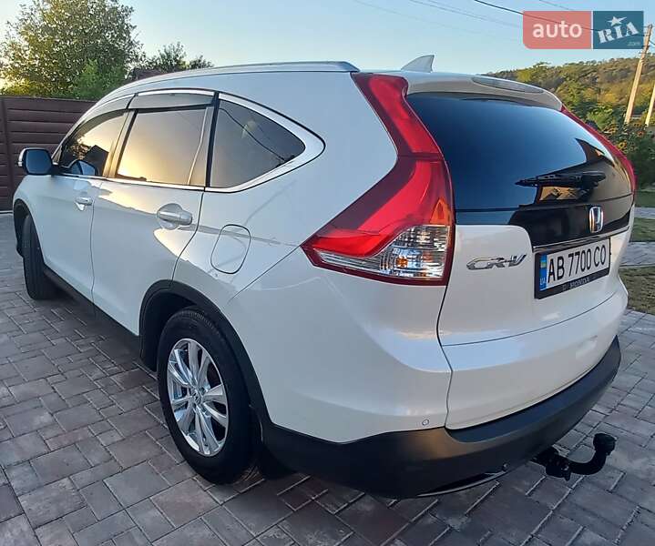 Внедорожник / Кроссовер Honda CR-V 2014 в Могилев-Подольске