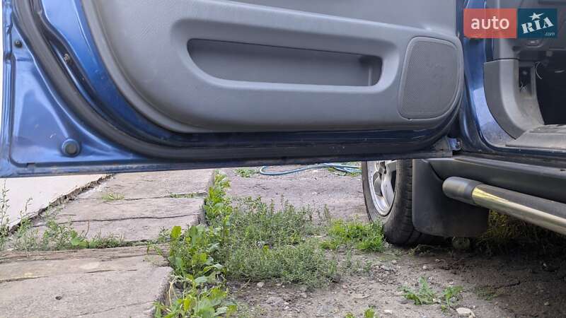 Позашляховик / Кросовер Honda CR-V 1998 в Уланові