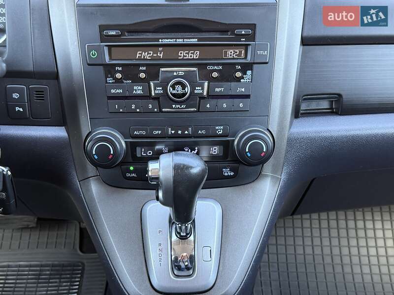 Позашляховик / Кросовер Honda CR-V 2012 в Києві