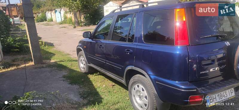 Внедорожник / Кроссовер Honda CR-V 2000 в Одессе