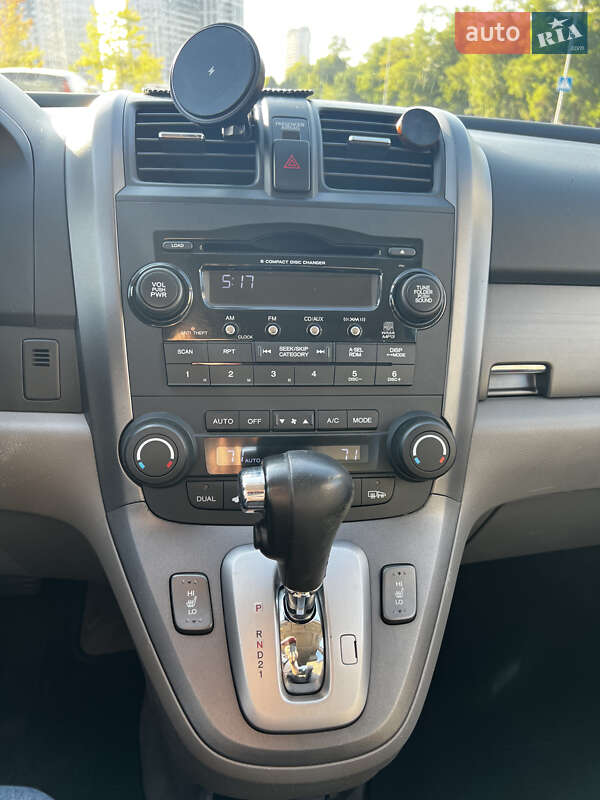 Внедорожник / Кроссовер Honda CR-V 2008 в Киеве