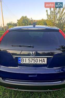Внедорожник / Кроссовер Honda CR-V 2014 в Полтаве