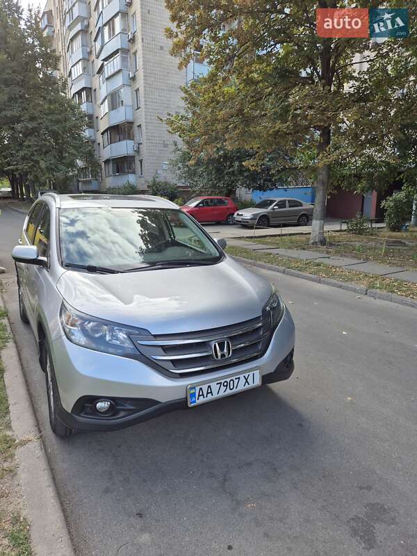Внедорожник / Кроссовер Honda CR-V 2014 в 