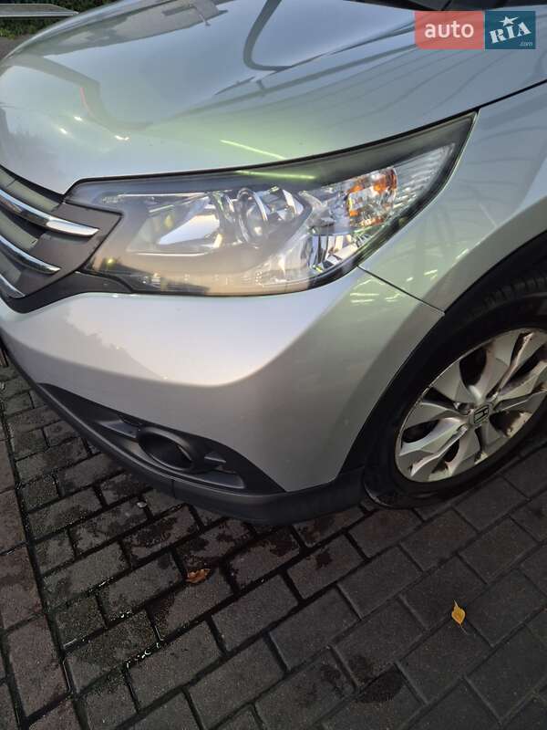 Позашляховик / Кросовер Honda CR-V 2014 в Києві