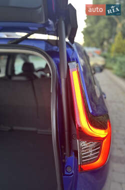 Внедорожник / Кроссовер Honda CR-V 2022 в 