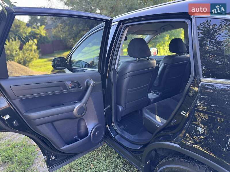 Внедорожник / Кроссовер Honda CR-V 2010 в Казатине