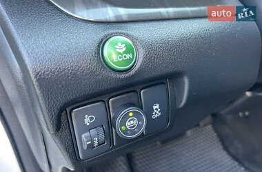 Внедорожник / Кроссовер Honda CR-V 2015 в 